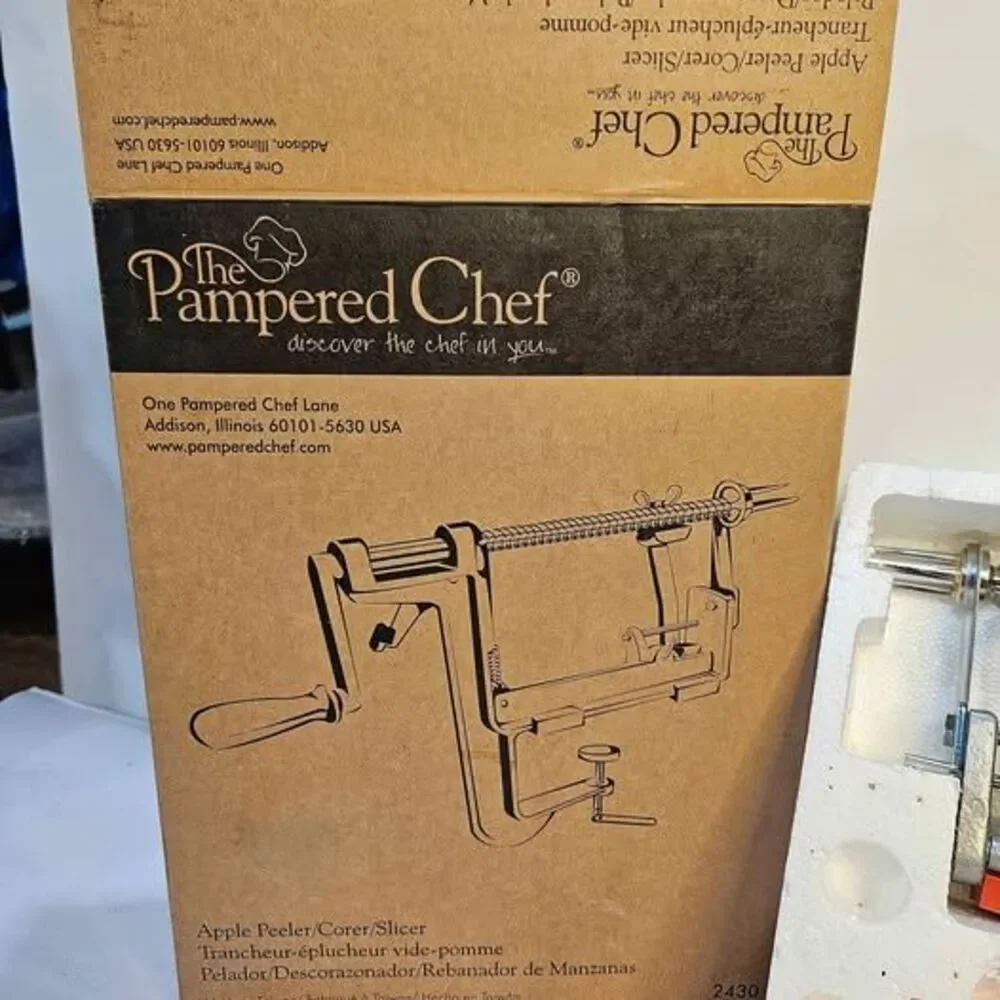 The Pampered Chef Apple Peeler Corer Slicer 2430